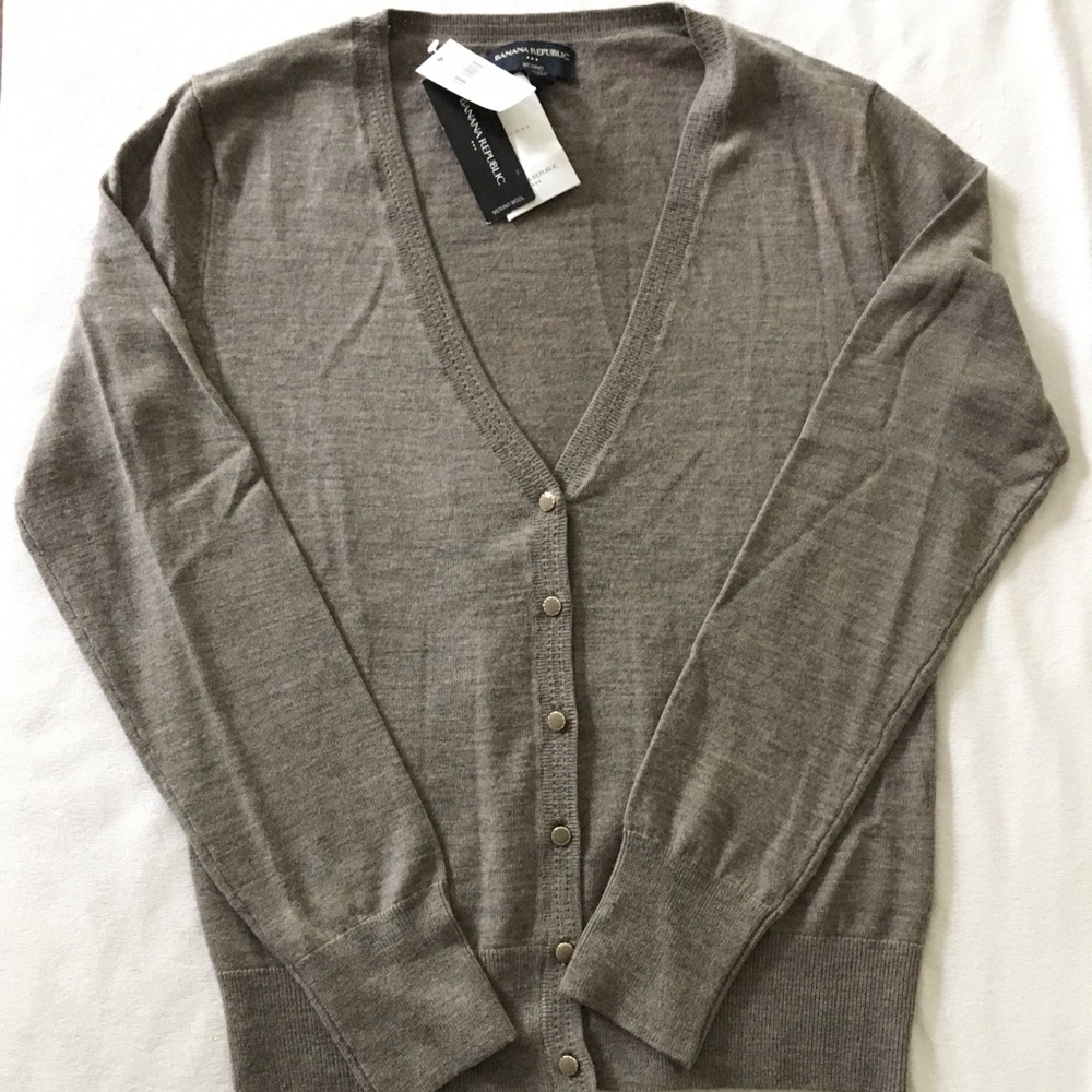 Banana Republic Merino Cardigan V-Neck NWT Size S
